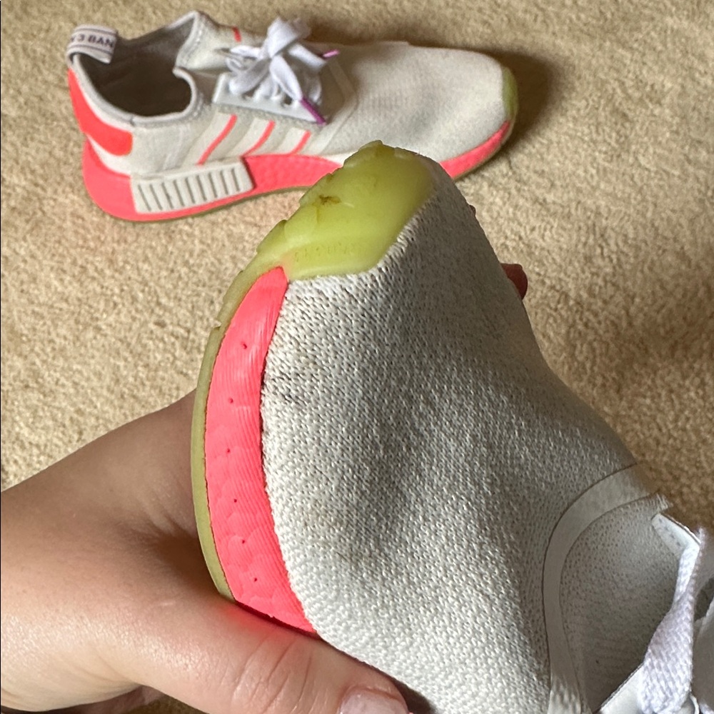 Adidas NMD R1 - Picture 5 of 8